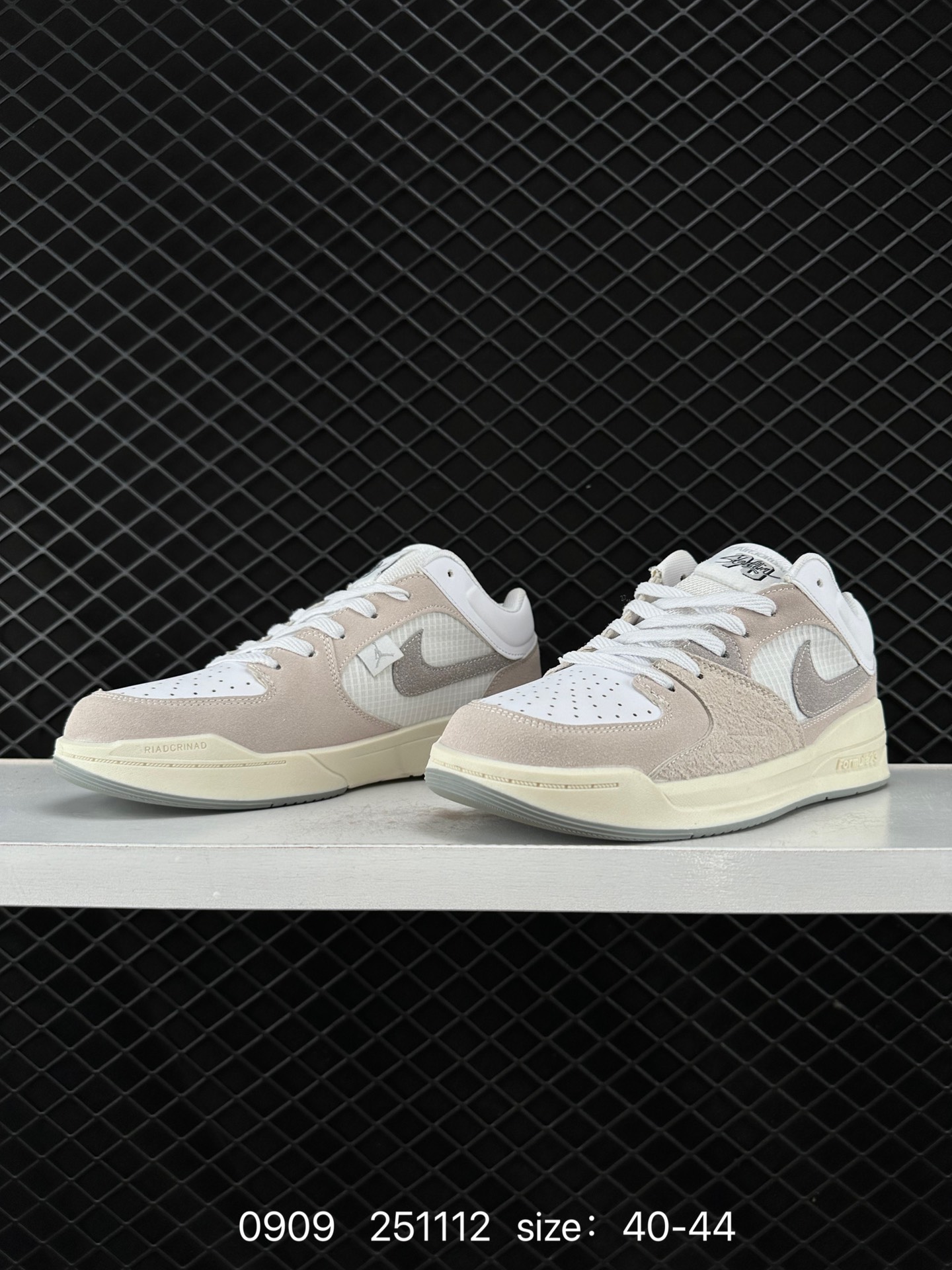 Nike Air Jordan 1 Low GS